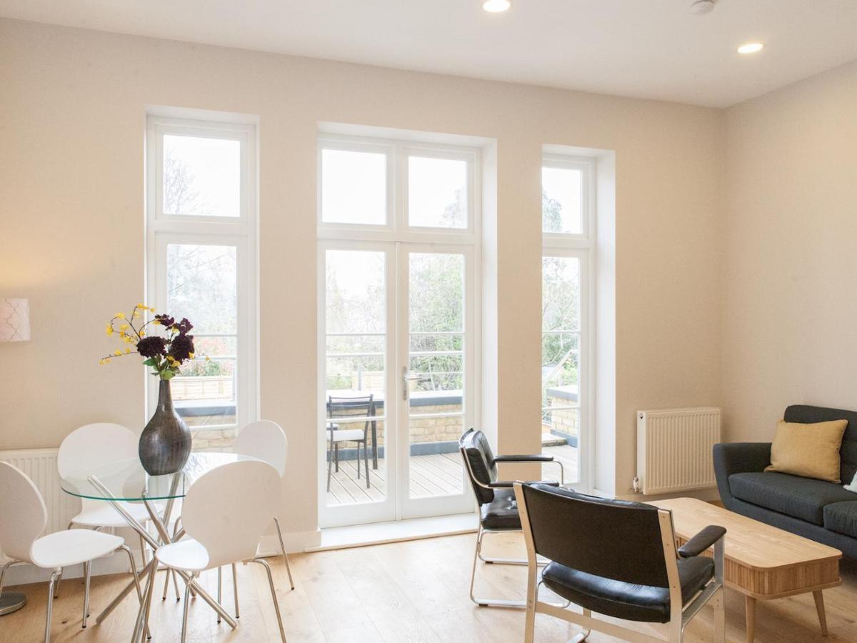 Pass The Keys - Spacious Flat With Private Sun Terrace In South East Londýn Exteriér fotografie