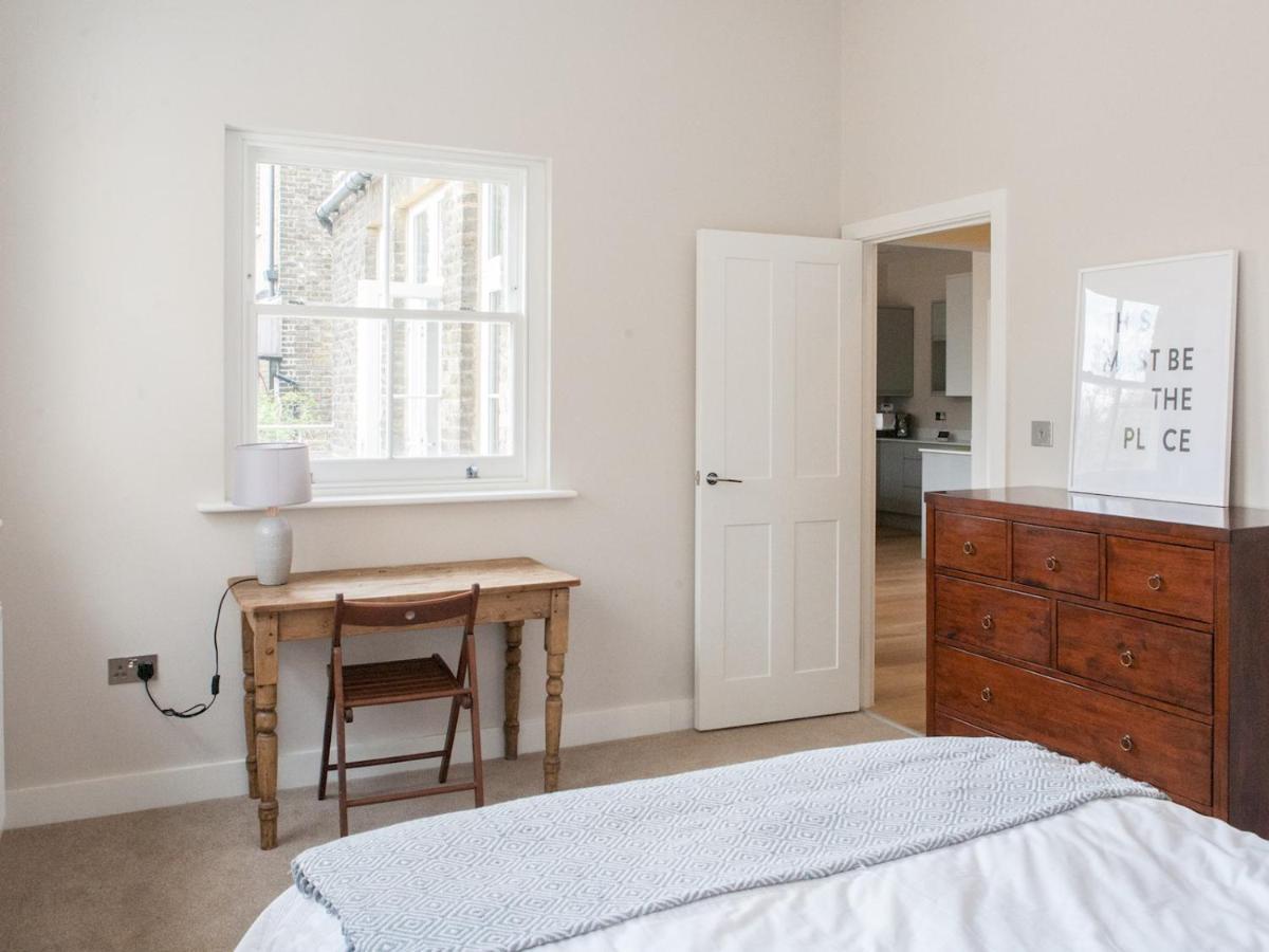 Pass The Keys - Spacious Flat With Private Sun Terrace In South East Londýn Exteriér fotografie